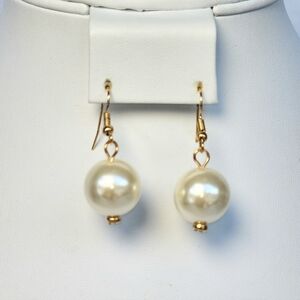 Pretty Goldtone Faux Pearl Drop French Hook Earrings NWOT